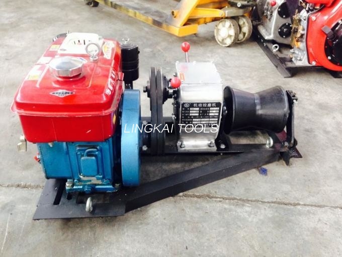 Portable Cable Winch Puller Cylindrical Shape With Water Cooled Diesel Engine