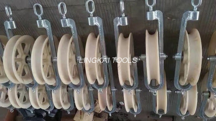 Hold Down Pulley Block Anti Lifting Automatic Release Pulley for Pulling Rope