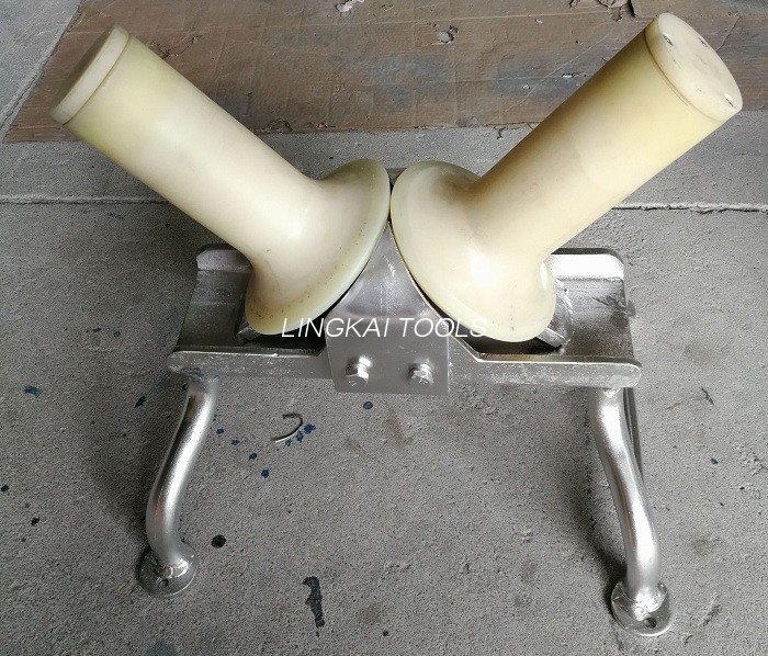 One Way Wire Pulling Rollers / V Shaped Cable Pulling Rollers 10kN Rated Load