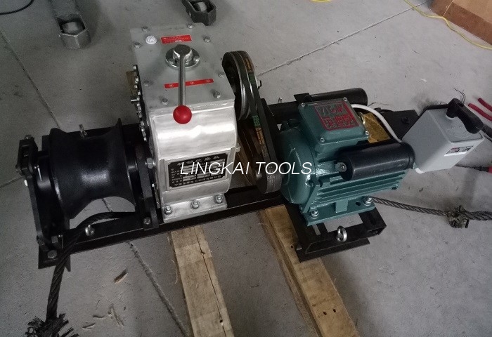 Portable 3 Tons Power Cable Winch Puller With Electric Engine In Power Line Construction