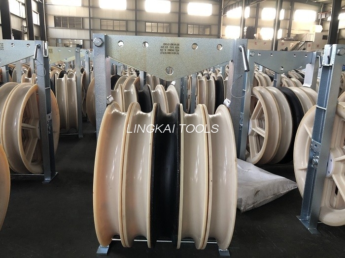 40KN MC Nylon Stringing Pulleys Bundled Conductor Pulley For Transmission Line